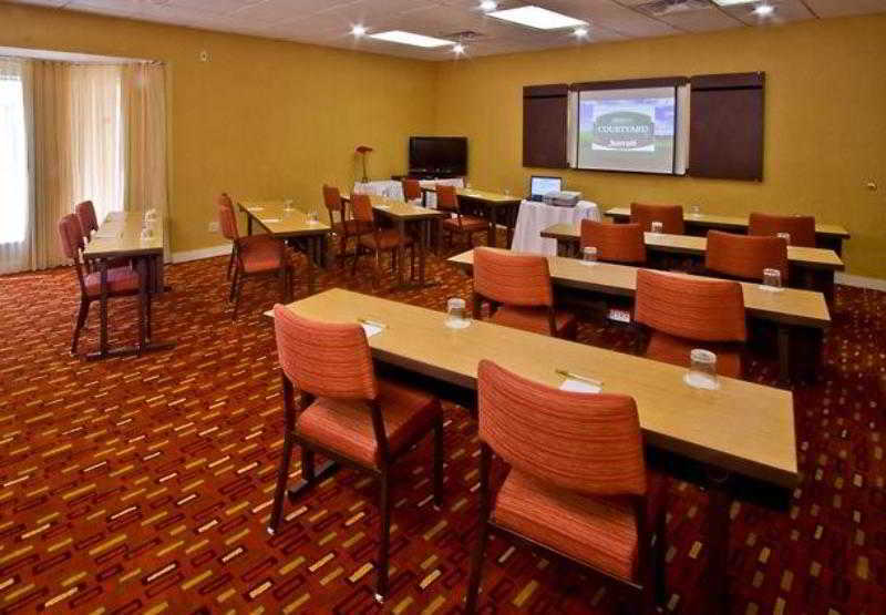 Courtyard By Marriott Lansing Hotel Ngoại thất bức ảnh